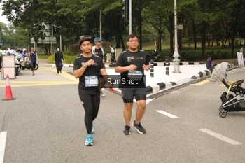 Runner Photo 4265523