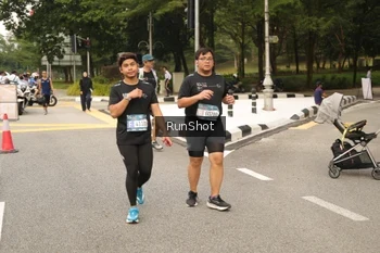 Runner Photo 4265525