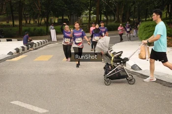 Runner Photo 4265526