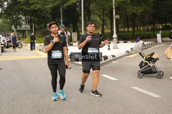 Runner Photo 4265527