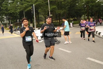 Runner Photo 4265533