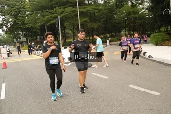 Runner Photo 4265534
