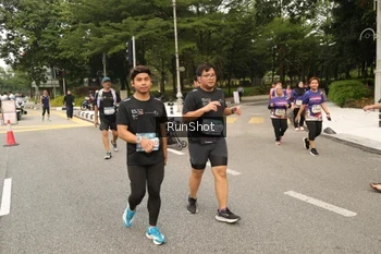 Runner Photo 4265541