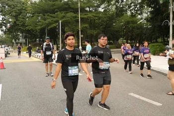 Runner Photo 4265543