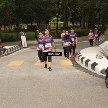 Runner Photo 4265551