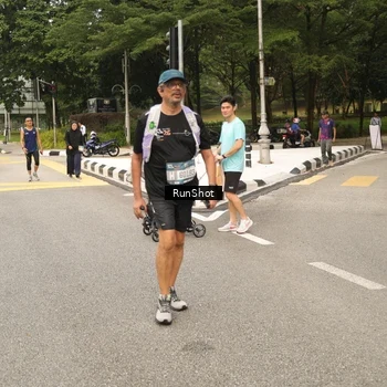 Runner Photo 4265553