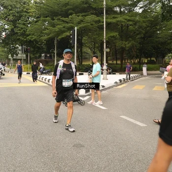 Runner Photo 4265554