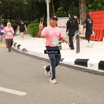 Runner Photo 4265601