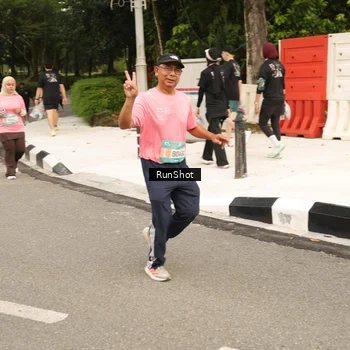 Runner Photo 4265602