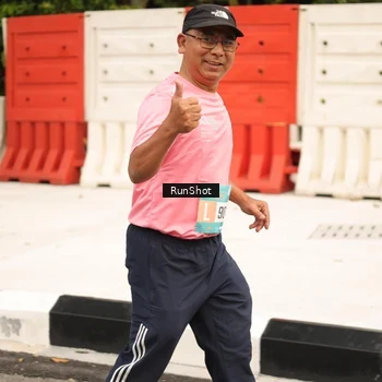 Runner Photo 4265614