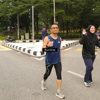 Runner Photo 4265638