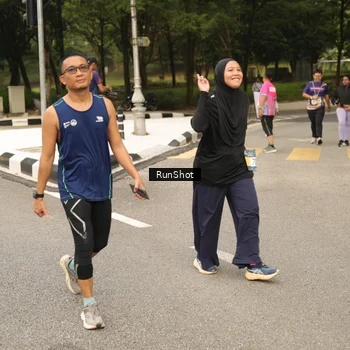 Runner Photo 4265639