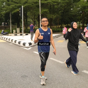 Runner Photo 4265640
