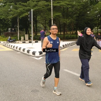 Runner Photo 4265642
