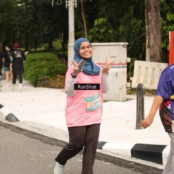 Runner Photo 4265651