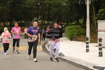 Runner Photo 4265665