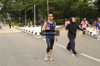 Runner Photo 4265667