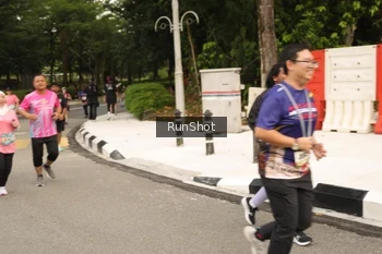 Runner Photo 4265679