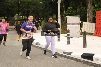 Runner Photo 4265680