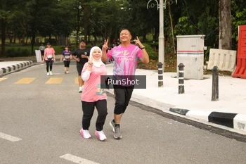 Runner Photo 4265685