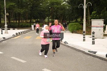 Runner Photo 4265686