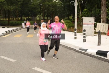 Runner Photo 4265689