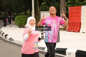Runner Photo 4265693