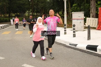 Runner Photo 4265696
