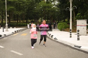Runner Photo 4265702