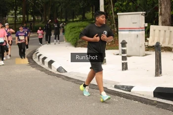 Runner Photo 4265709