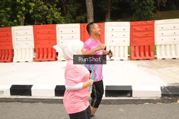Runner Photo 4265719