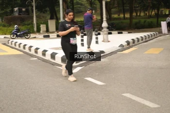 Runner Photo 4265721