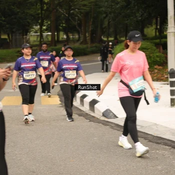 Runner Photo 4265734
