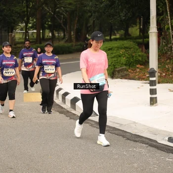 Runner Photo 4265738