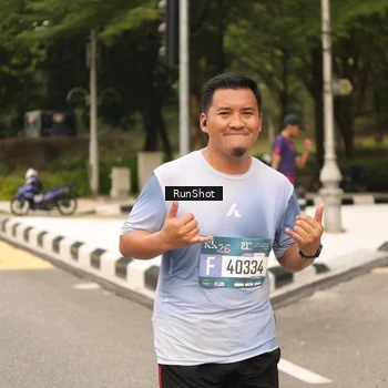 Runner Photo 4265777