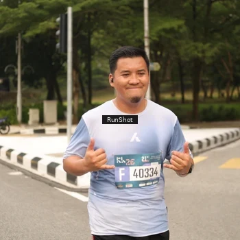 Runner Photo 4265783