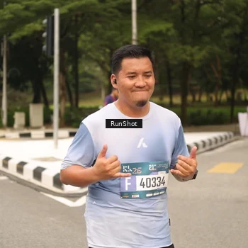 Runner Photo 4265785