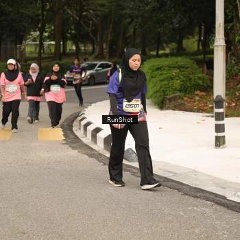 Runner Photo 4265799