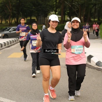 Runner Photo 4265823