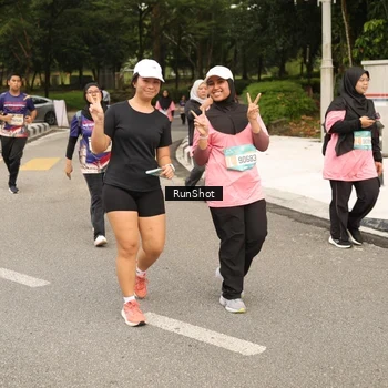 Runner Photo 4265830