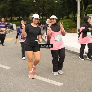Runner Photo 4265832