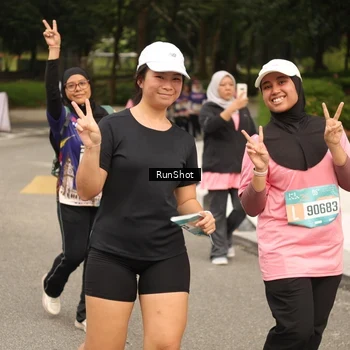 Runner Photo 4265834