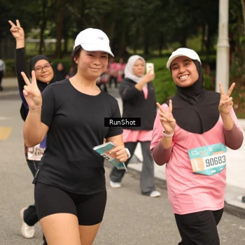 Runner Photo 4265837
