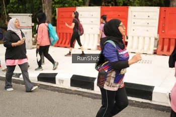 Runner Photo 4265849