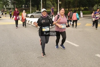 Runner Photo 4265883