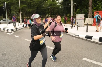 Runner Photo 4265898
