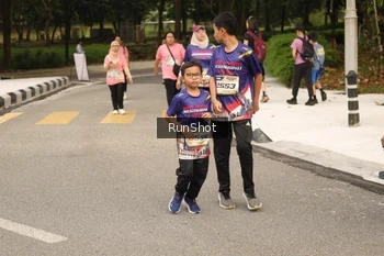 Runner Photo 4265913