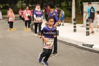 Runner Photo 4265914