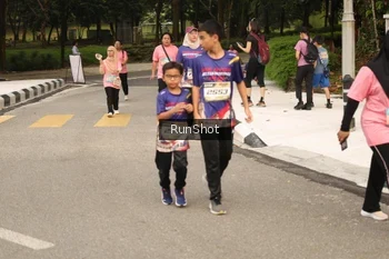 Runner Photo 4265917
