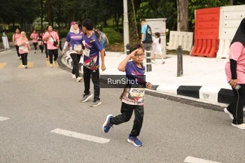 Runner Photo 4265919